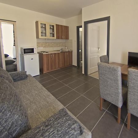 Luca Apartman Шопрон Номер фото