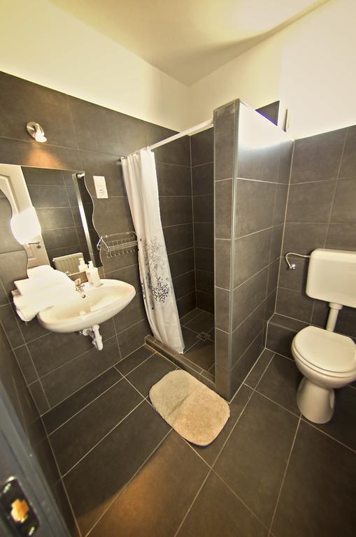 Luca Apartman Шопрон Номер фото