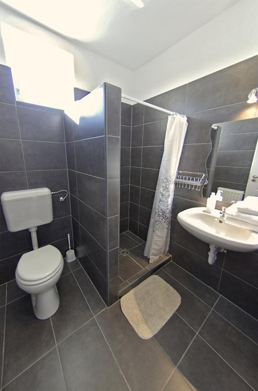 Luca Apartman Шопрон Номер фото
