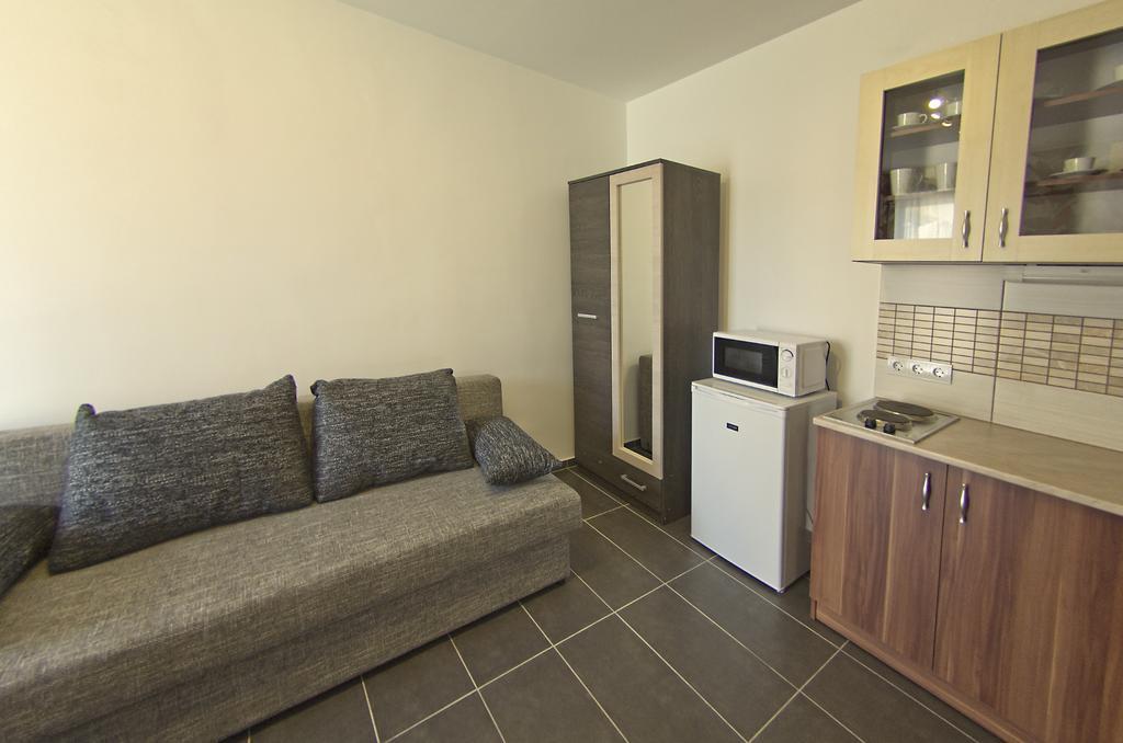 Luca Apartman Шопрон Номер фото